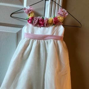 😍2T - Nannette Girls Dress - White/roses